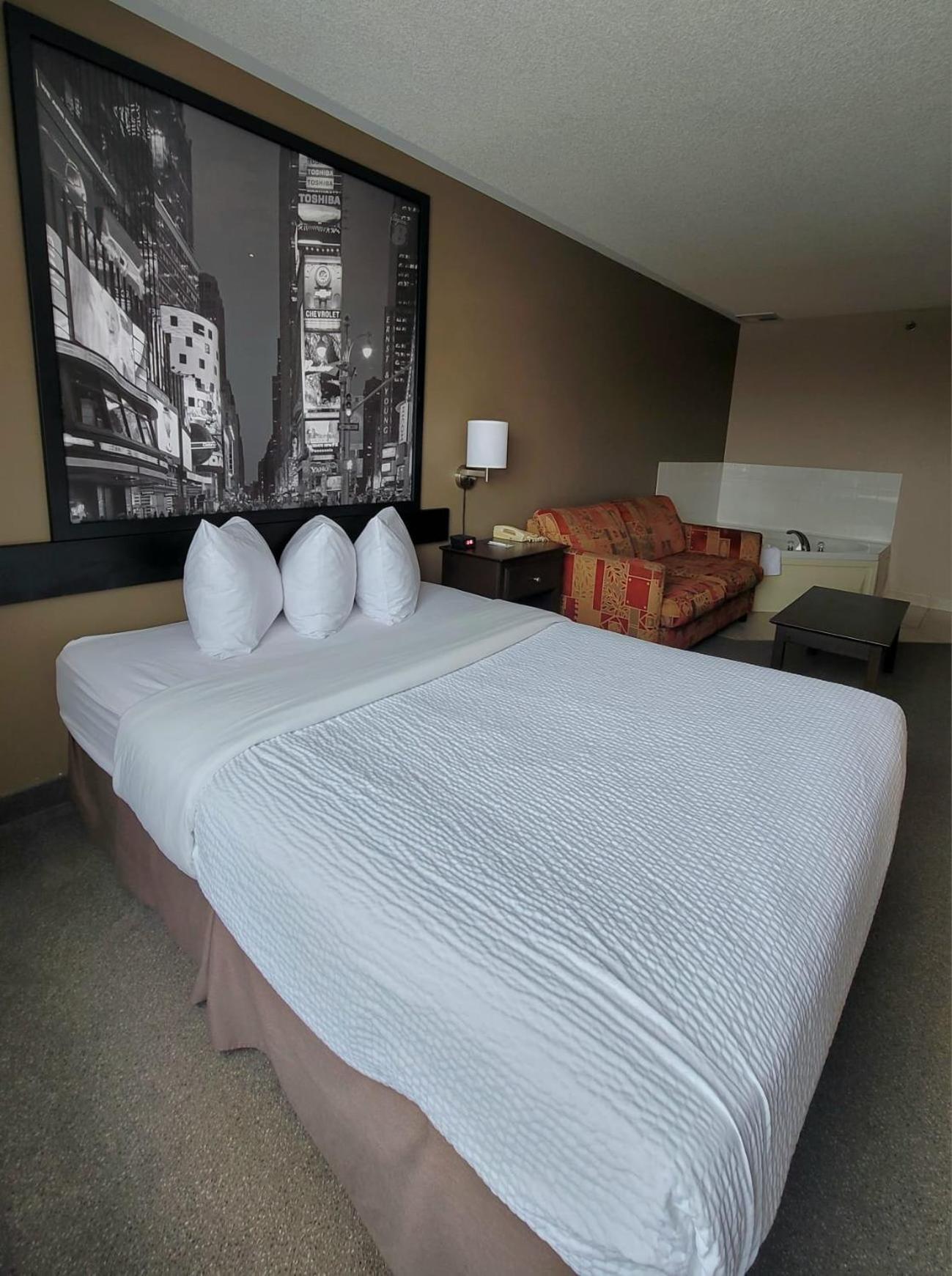 Super 8 By Wyndham Barrie South Hotel Buitenkant foto