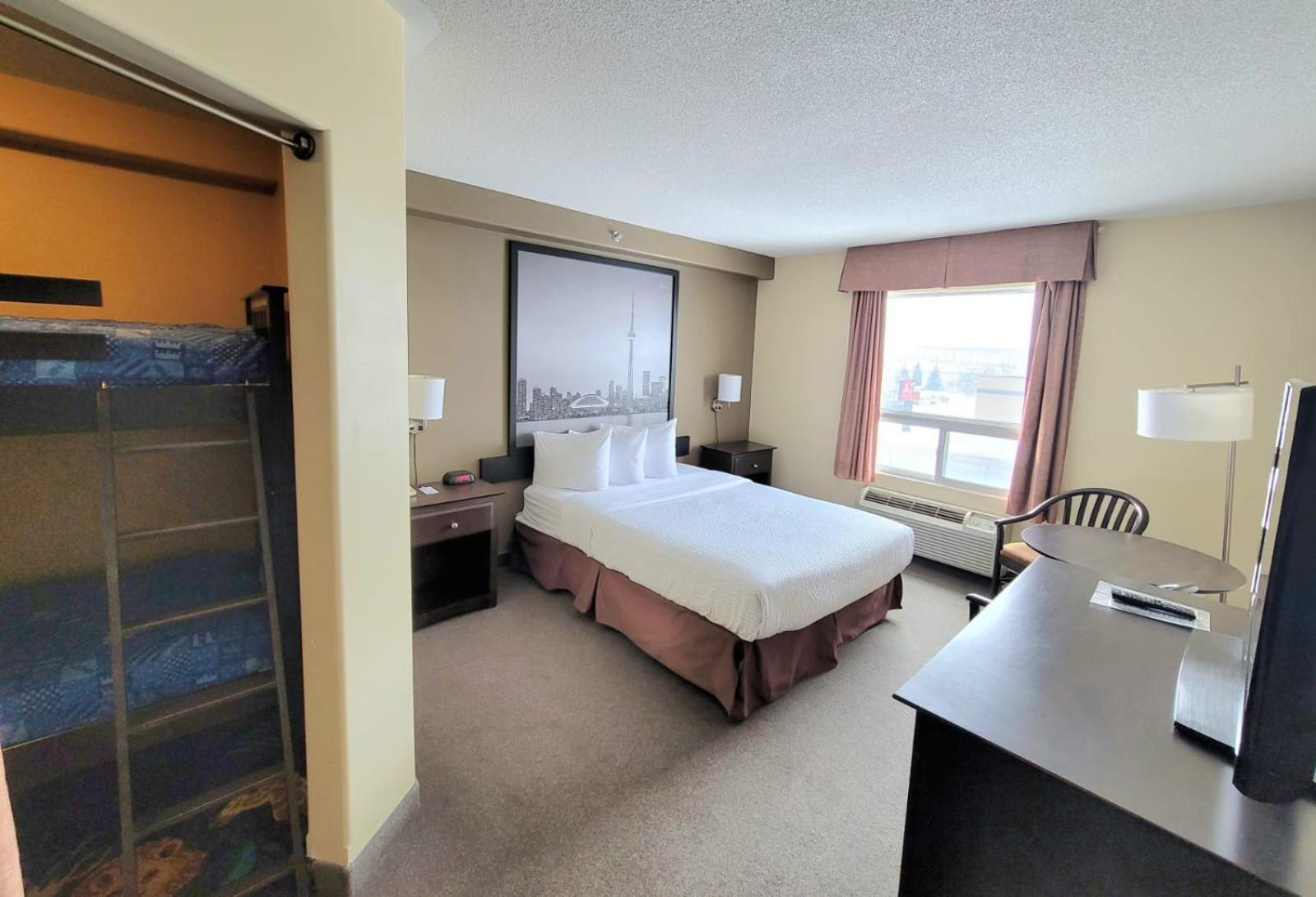 Super 8 By Wyndham Barrie South Hotel Buitenkant foto